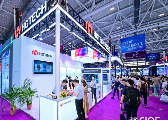 標(biāo)題基礎(chǔ)，實(shí)力就不基礎(chǔ)~ 華工激光亮相海內(nèi)外雙城展